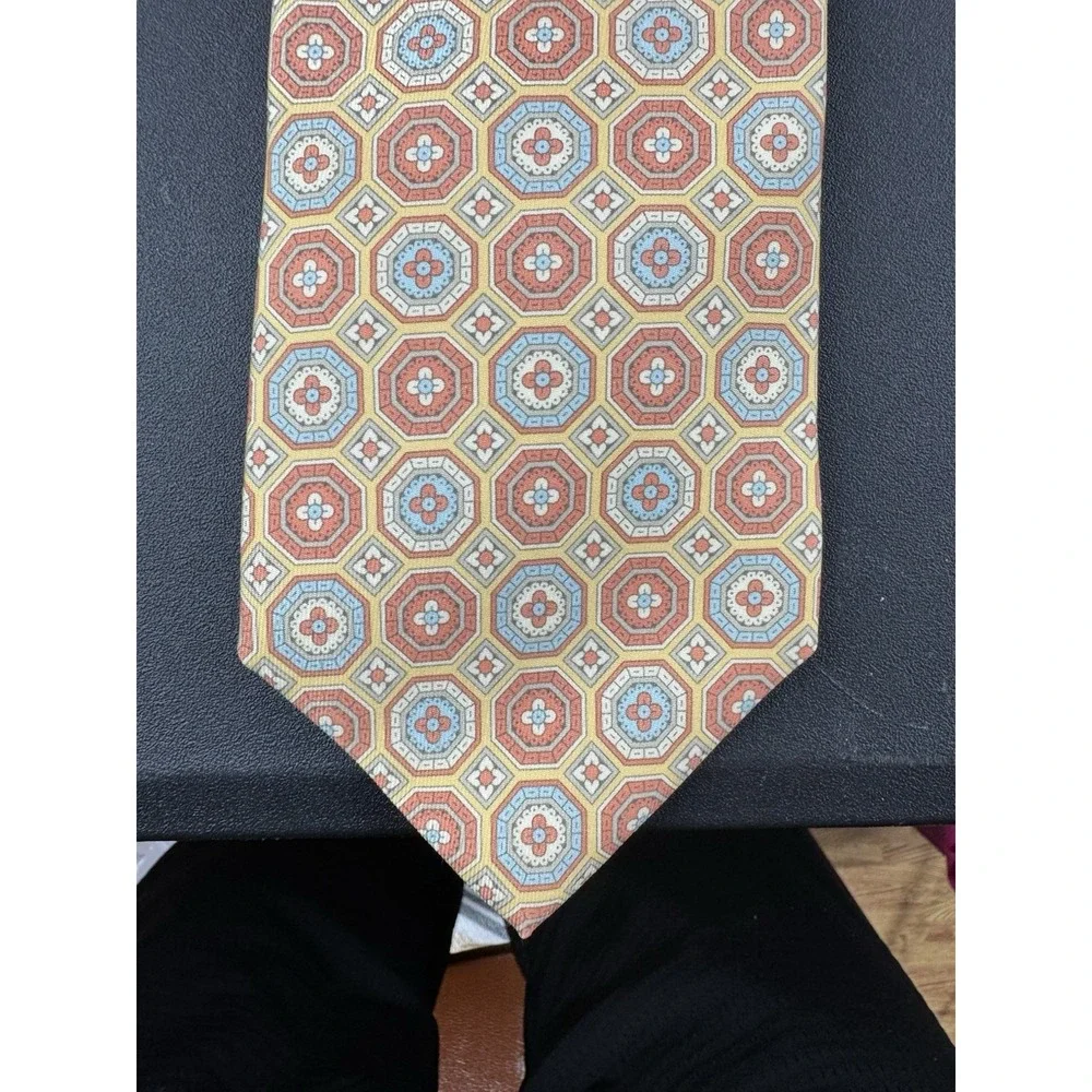 NWT Brooks Brothers Medallion‎ Tie Peach Blue Red